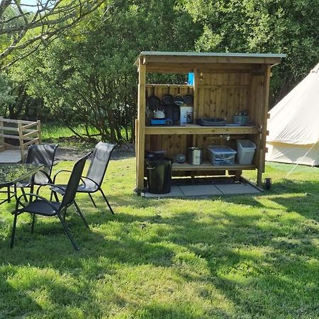 Route 47 Glamping Bell Tents Cross Hands Kültér fotó