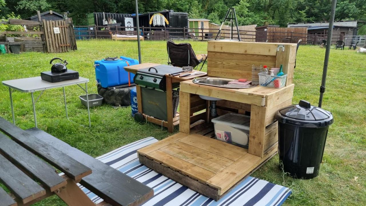 Route 47 Glamping Bell Tents Cross Hands Kültér fotó